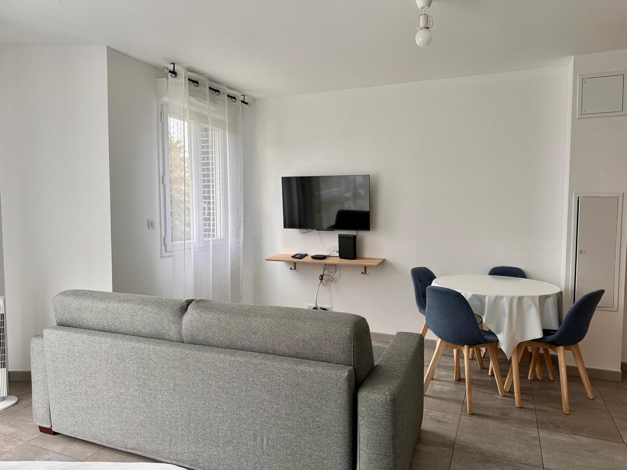 Residence 4T - 33 Avenue Gaston Chauvin Aulnay-sous-Bois Exteriér fotografie
